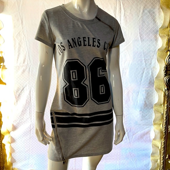 Sport dress - Picture 1 of 4